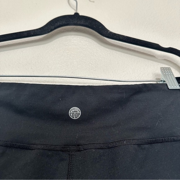 Rei co-op women’s black athletic leggings compression cropped length size XS - Picture 2 of 3